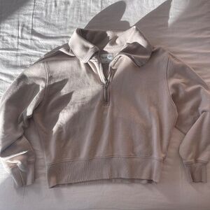 Abercrombie & Fitch Crop Sweatshirt sz medium